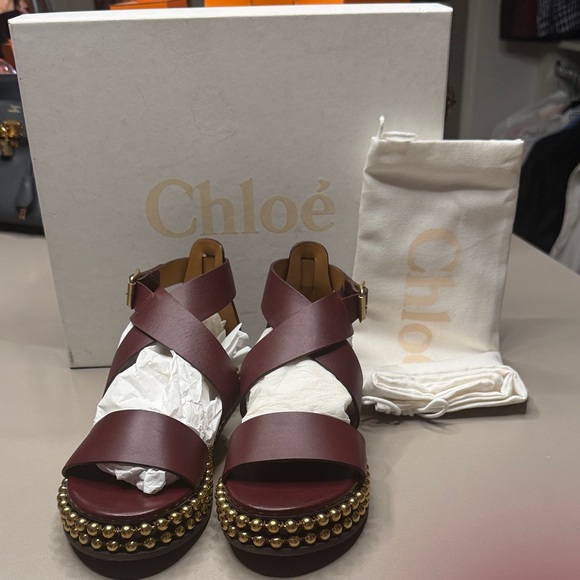 Chloé Burgundy Crisscross Leather Platform Sandals with Gold Bead Trim - Picture 10 of 12